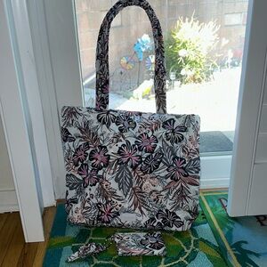 Vera Bradley Tote and Matching Wallet/Lanyard